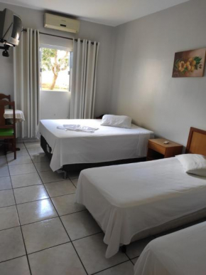 Гостиница Plaza Hotel  Mineiros